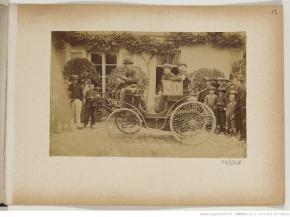 photo 13 n°30 Les fils de Peugeot frères pétrole 3 places