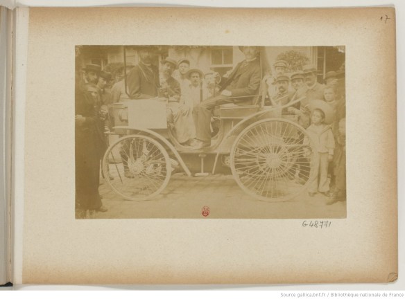 photo 17 n°53 Mr de Bourmont pétrole 4 places